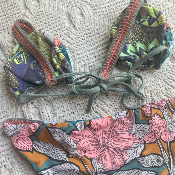 Reversible Bikini - Picture 4 of 5